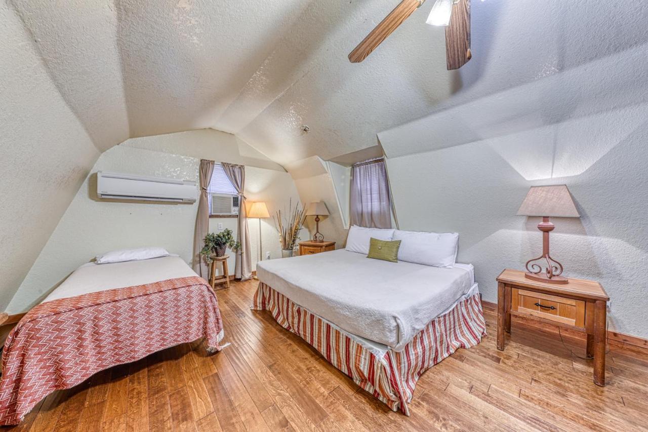 Hotel The Olive @ Mendelbaum Winery Guest Cabins Fredericksburg Exteriér fotografie